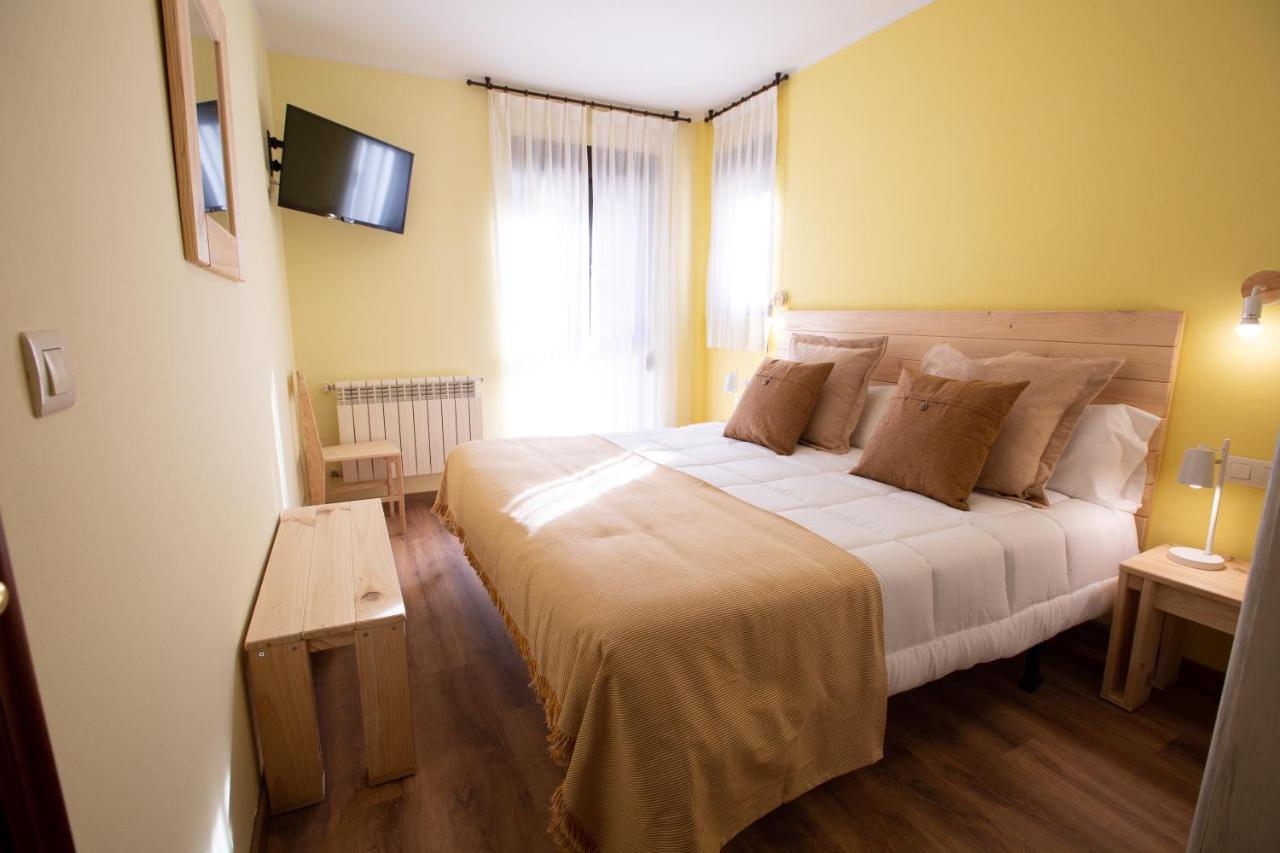 Hotel La Casona De Cardes à Onís Extérieur photo