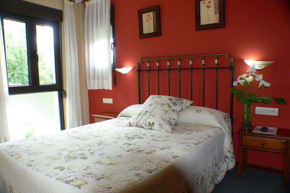 Hotel La Casona De Cardes à Onís Extérieur photo