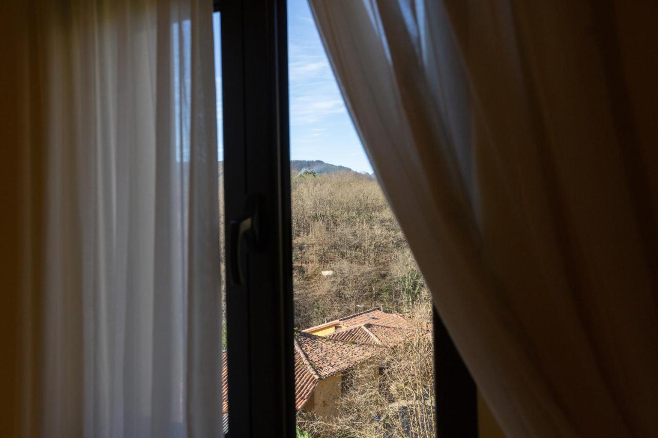 Hotel La Casona De Cardes à Onís Extérieur photo