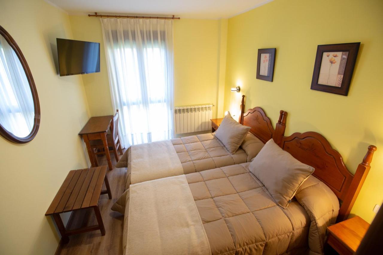 Hotel La Casona De Cardes à Onís Extérieur photo