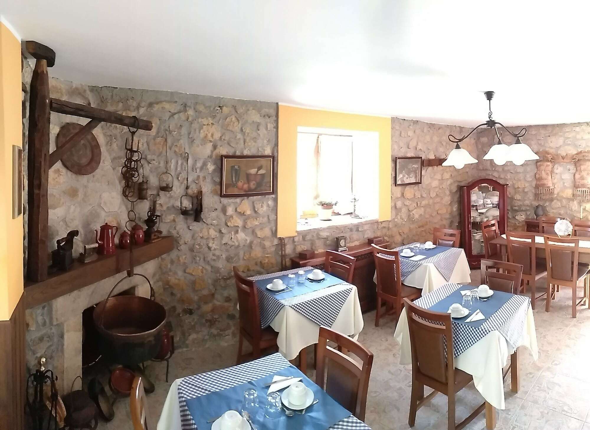 Hotel La Casona De Cardes à Onís Extérieur photo