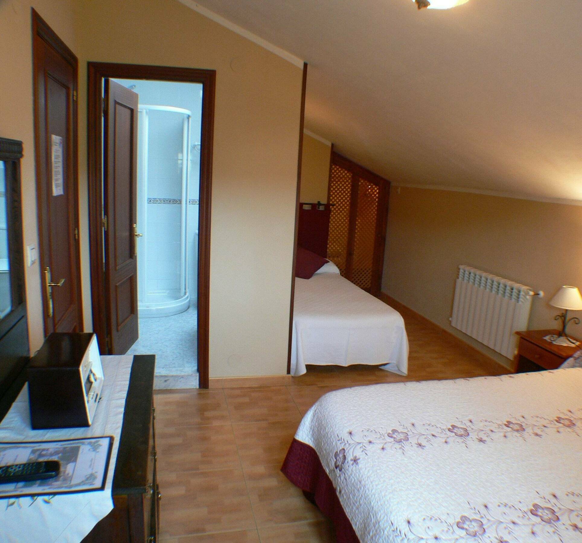 Hotel La Casona De Cardes à Onís Extérieur photo